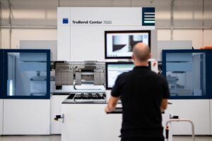 Franziska Maschowski, TRUMPF, panel bending machine, TruBend Center 7020, box height and material thickness, TRUMPF Inc., TruBend Center 7020, Automated Bending, radius bends, short side lengths, Rotary Part Manipulator, ToolMaster system, TecZone Fold software, narrow profiles