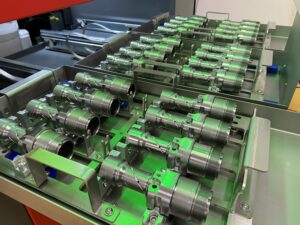 ultrasonic deburring, deburring, Intercable Tools GmbH, UltraTEC innovation GmbH, part of the VOLLMER Group, hydraulic units, Heinz Pramstaller, Thomas Benzing, sonotrode, A25 S ultrasonic deburring technology